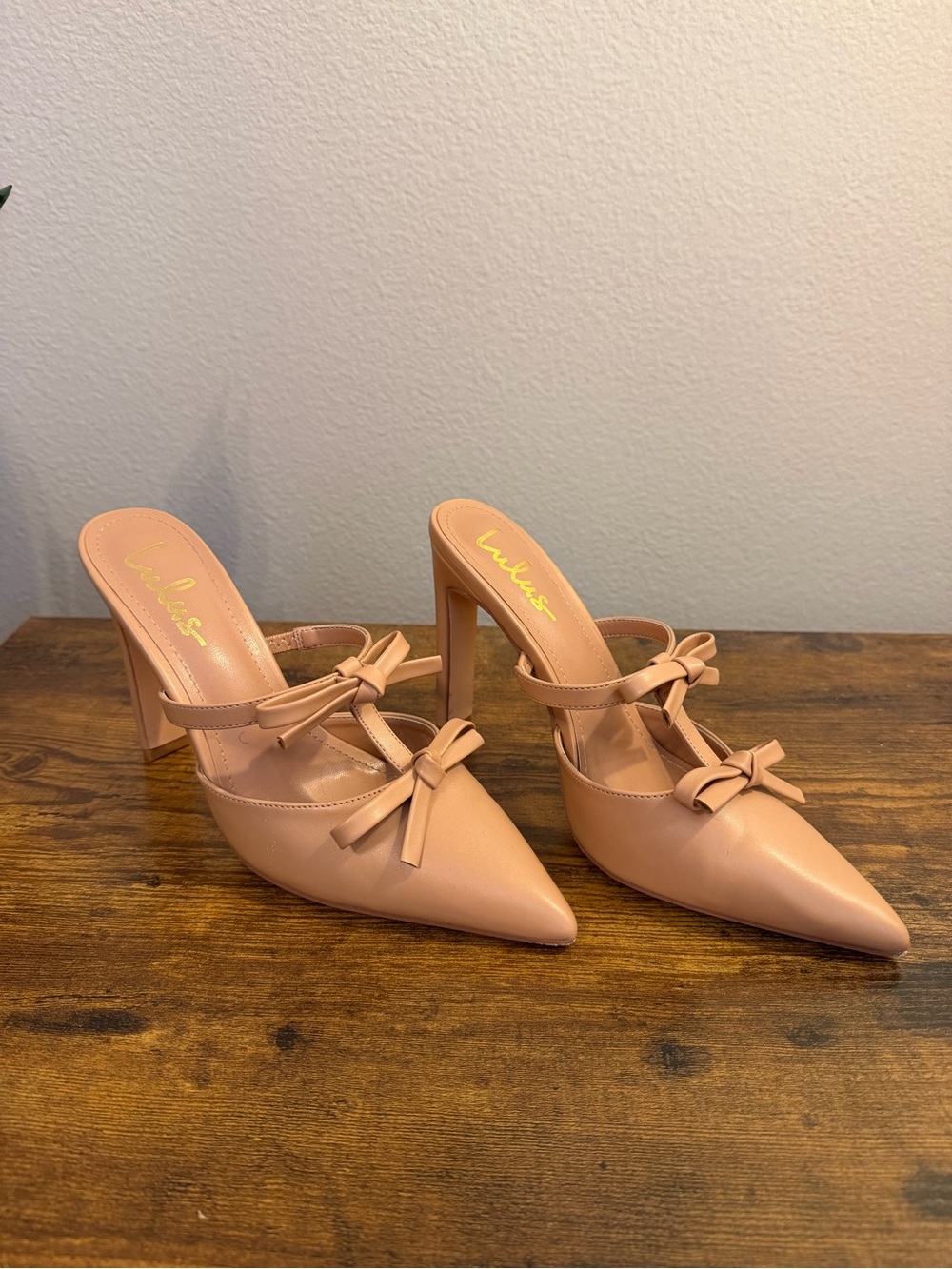 Lulu's Blush Pointed Toe Bow Mule Heels